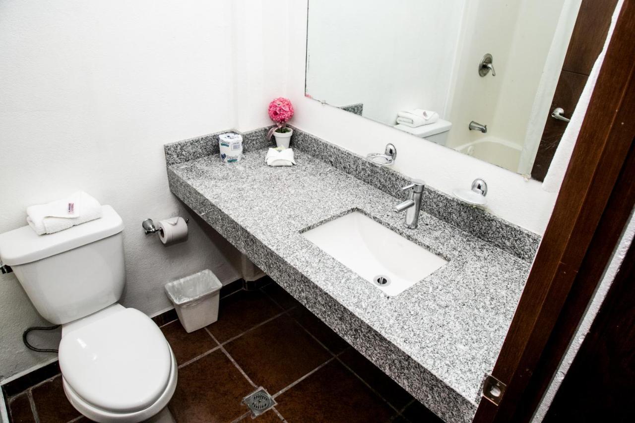 Booking Dioh Monterrey Dış mekan fotoğraf