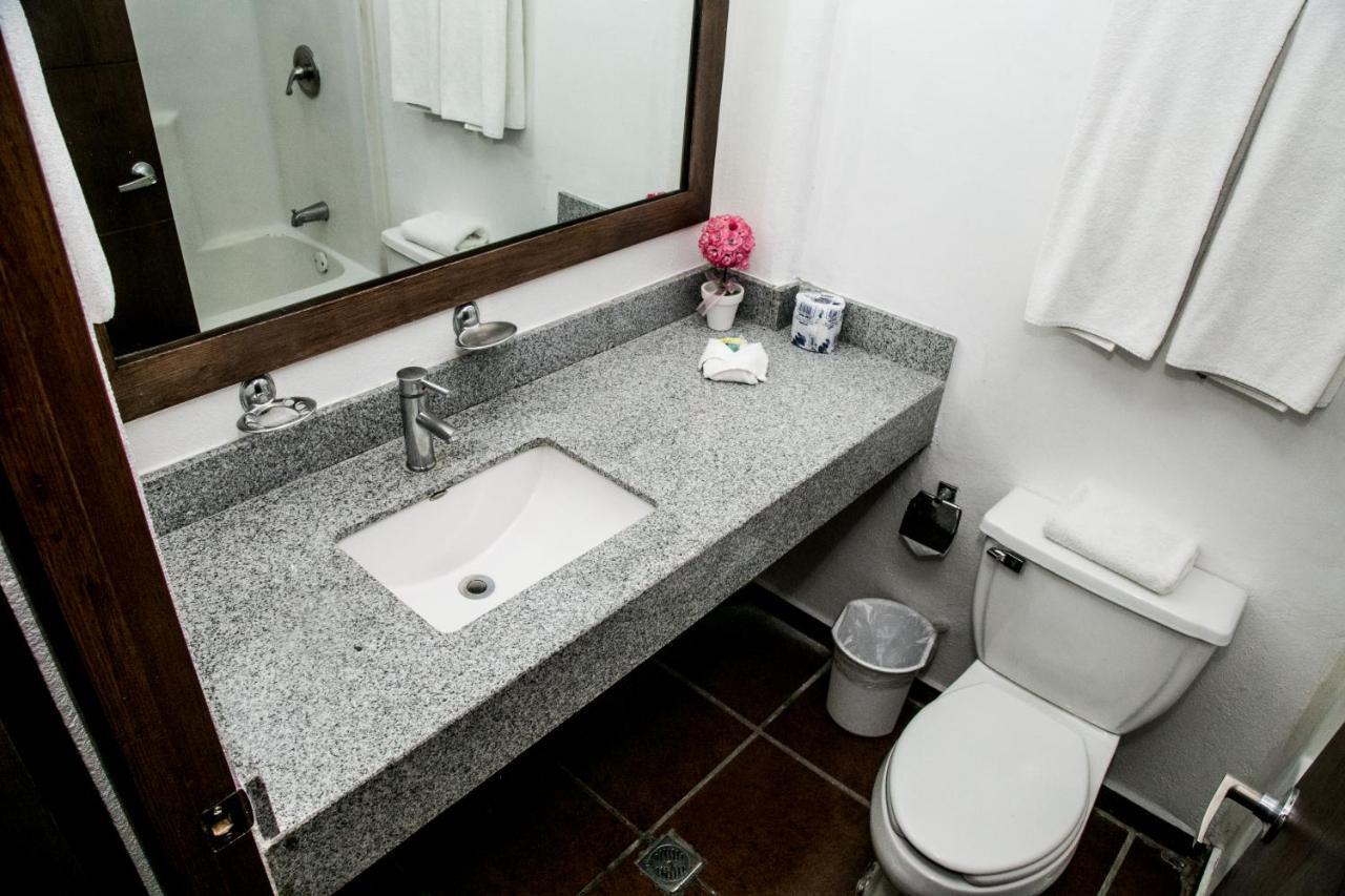 Booking Dioh Monterrey Dış mekan fotoğraf