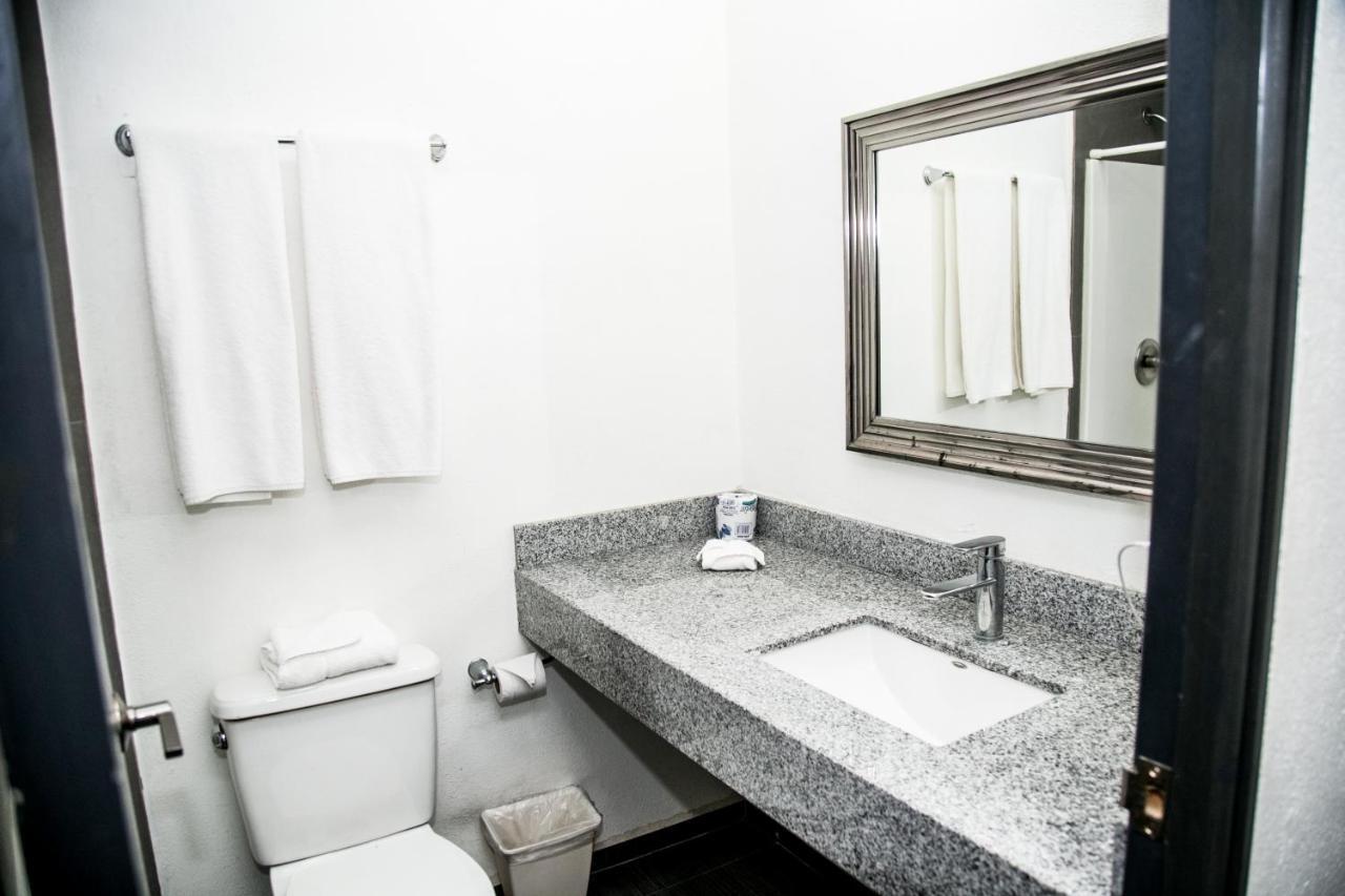 Booking Dioh Monterrey Dış mekan fotoğraf